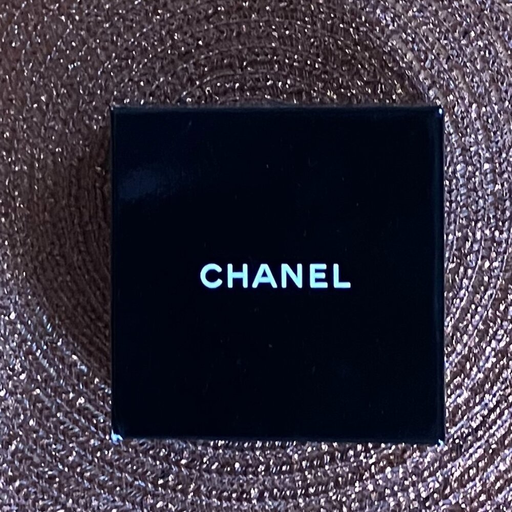 CHANEL 3" Jewelry Gift Box